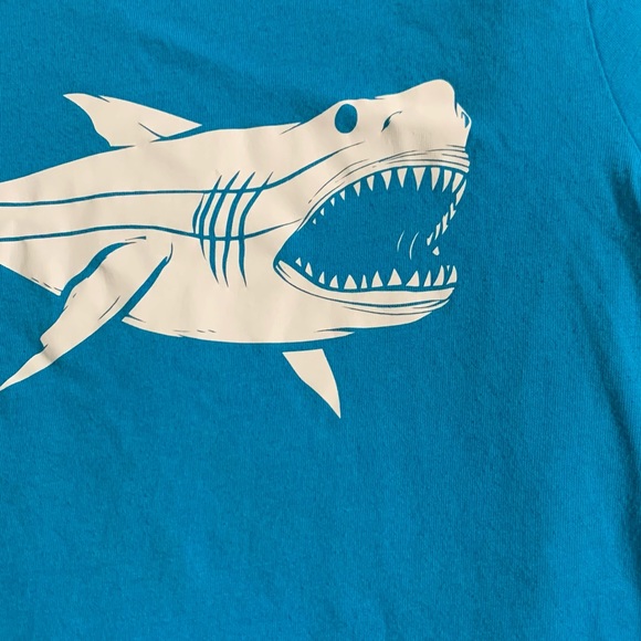 Great white shark 🦈 kids shirt - Picture 2 of 5